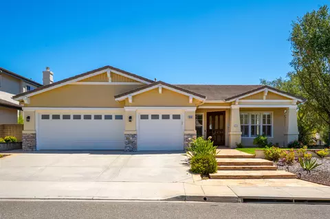 696 Via Vis, Newbury Park, CA 91320