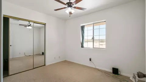 Bedroom - 58522 Reche Rd, Landers, CA 92285 photo 5 of 9