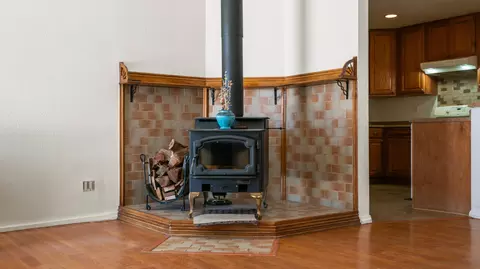 Living - 58522 Reche Rd, Landers, CA 92285 photo 6 of 6