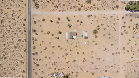 View/Area - 58522 Reche Rd, Landers, CA 92285 photo 4 of 13