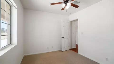 Bedroom - 58522 Reche Rd, Landers, CA 92285 photo 4 of 9