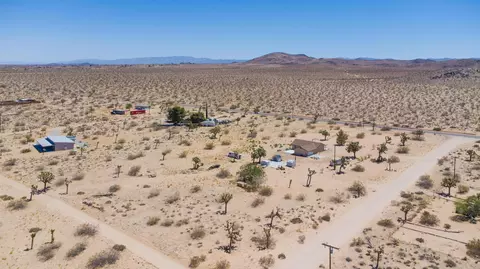 View/Area - 58522 Reche Rd, Landers, CA 92285 photo 12 of 13