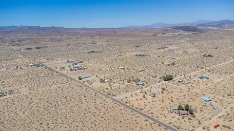 View/Area - 58522 Reche Rd, Landers, CA 92285 photo 3 of 13