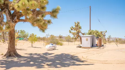 Exterior - 58522 Reche Rd, Landers, CA 92285 photo 4 of 8
