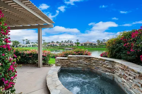 865 Box Canyon Trl, Palm Desert, CA 92211