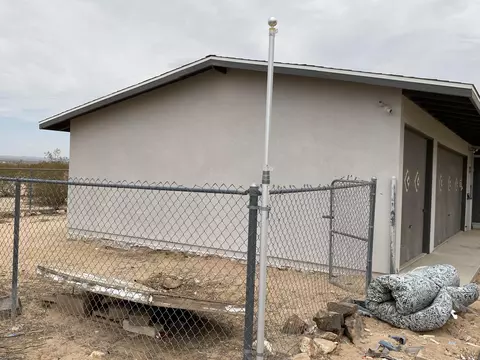 Exterior - 63325 Mesa Verde, Joshua Tree, CA 92252 photo 4 of 12
