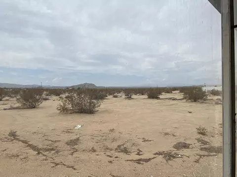 Exterior - 63325 Mesa Verde, Joshua Tree, CA 92252 photo 10 of 12