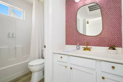 Bath - 82217 Cochran Dr, Indio, CA 92201 photo 4 of 4