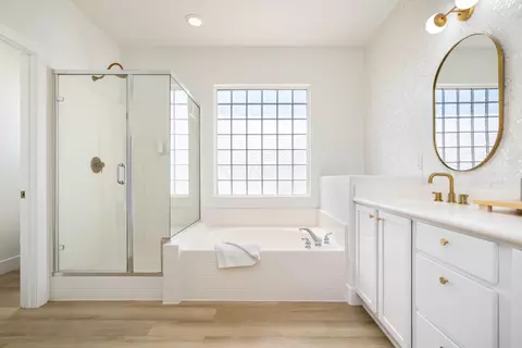 Bath - 82217 Cochran Dr, Indio, CA 92201 photo 2 of 4