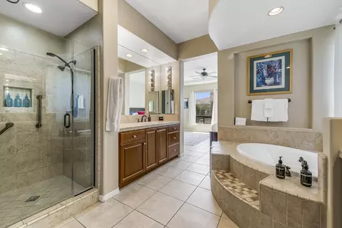 Bath - 80849 Serenity Dr, Indio, CA 92201 photo 2 of 6
