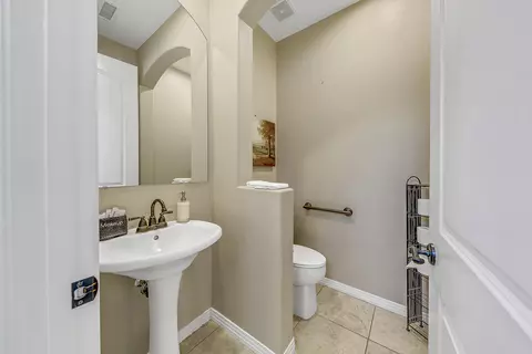 Bath - 80849 Serenity Dr, Indio, CA 92201 photo 3 of 6