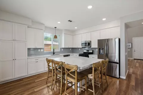 Kitchen - 37590 Severn Pl, Indio, CA 92203 photo 2 of 5