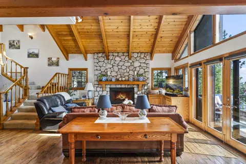 Living - 264 Old Toll Rd, Lake Arrowhead, CA 92352 photo 3 of 6