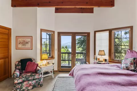 Bedroom - 264 Old Toll Rd, Lake Arrowhead, CA 92352 photo 5 of 8