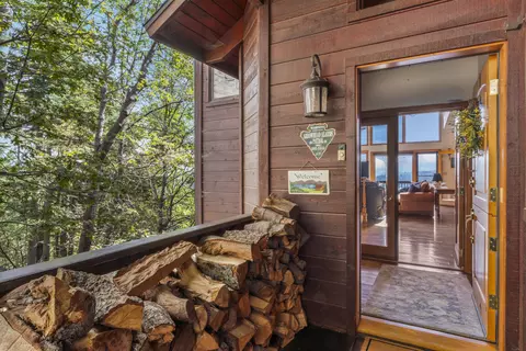 Exterior - 264 Old Toll Rd, Lake Arrowhead, CA 92352 photo 2 of 10