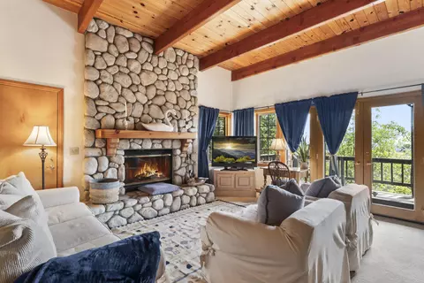 Living - 264 Old Toll Rd, Lake Arrowhead, CA 92352 photo 5 of 6