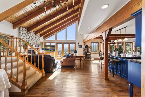 Entry Way - 264 Old Toll Rd, Lake Arrowhead, CA 92352 photo 2 of 4