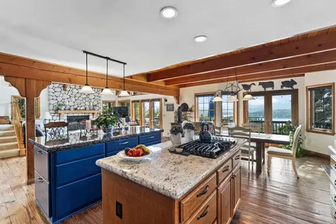 Kitchen - 264 Old Toll Rd, Lake Arrowhead, CA 92352 photo 1 of 7