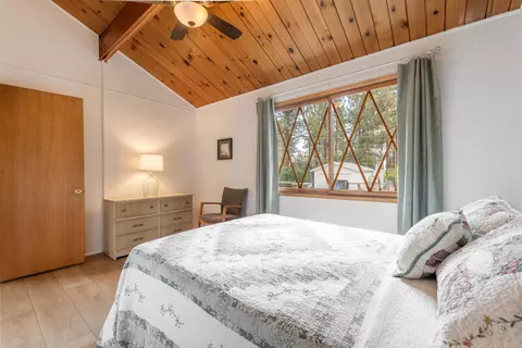 Bedroom - 241 Turlock Dr, Big Bear City, CA 92314 photo 3 of 6