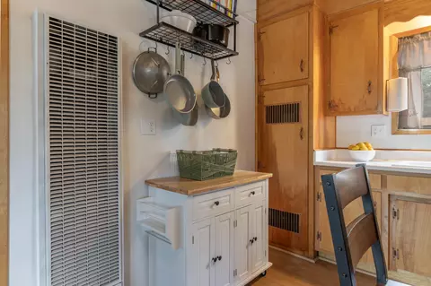 Kitchen - 241 Turlock Dr, Big Bear City, CA 92314 photo 3 of 3
