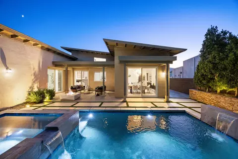 562 Skylar Ln, Palm Springs, CA 92262