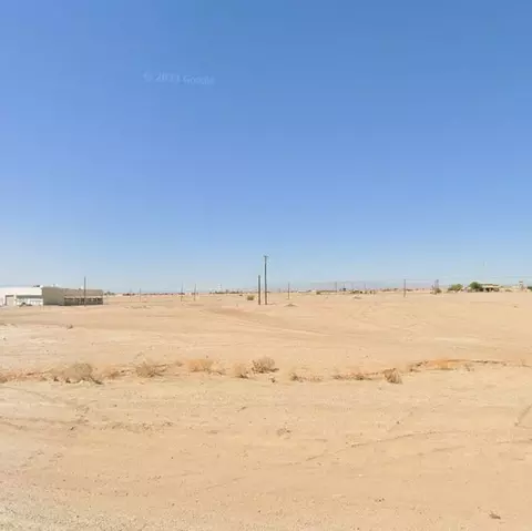 2077 Center St, Thermal, CA 92274 photo 2