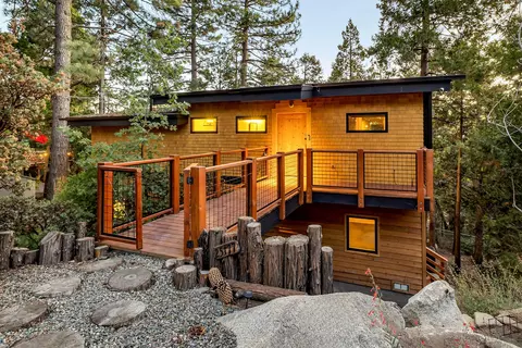 25177 Norwood Dr, Idyllwild, CA 92549