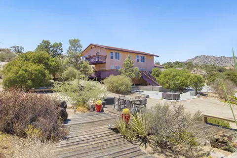 60425 Santa Rosa Rd, Mountain Center, CA 92561