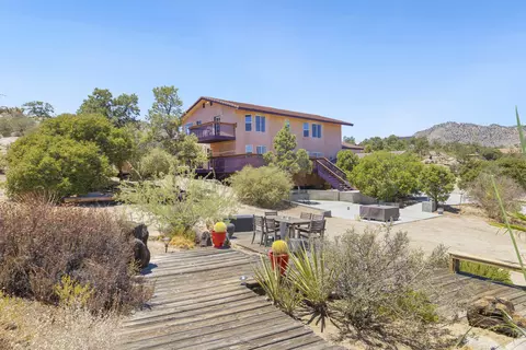 60425 Santa Rosa Rd, Mountain Center, CA 92561