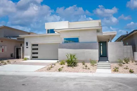 216 Mustang Ln, Palm Springs, CA 92262