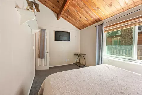 2060 2nd Ln, Big Bear City, CA 92314 photo 17