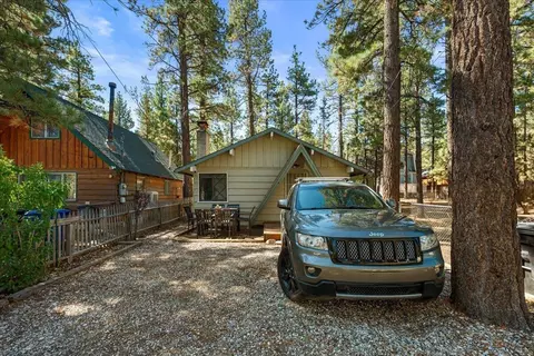 2060 2nd Ln, Big Bear City, CA 92314 photo 2