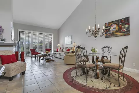 223 Bouquet Canyon Dr, Palm Desert, CA 92211
