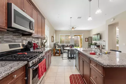 Kitchen - 85571 Adria Dr, Indio, CA 92203 photo 3 of 4