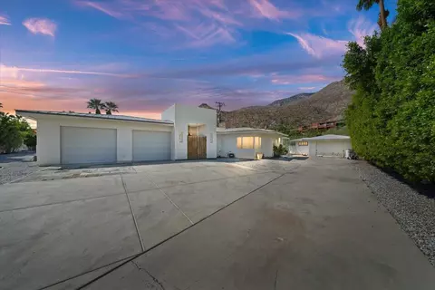 291 W Lilliana Dr, Palm Springs, CA 92264