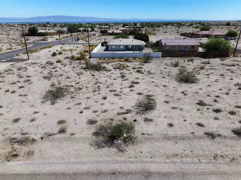 2794 Coco Ave, Thermal, CA 92274 photo 2