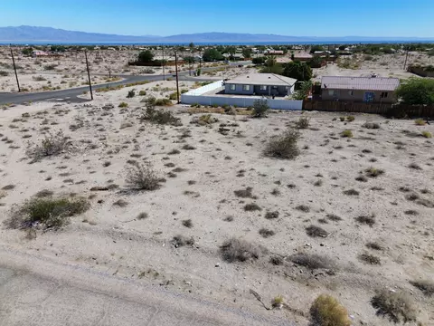 2794 Coco Ave, Thermal, CA 92274