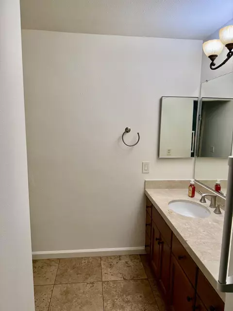 Bath - 49083 Barrymore St, Indio, CA 92201 photo 3 of 3