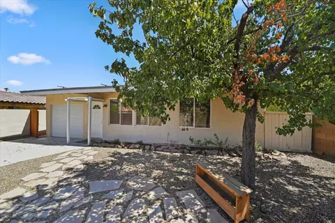 Exterior - 51426 Eisenhower Dr, La Quinta, CA 92253 photo 4 of 10