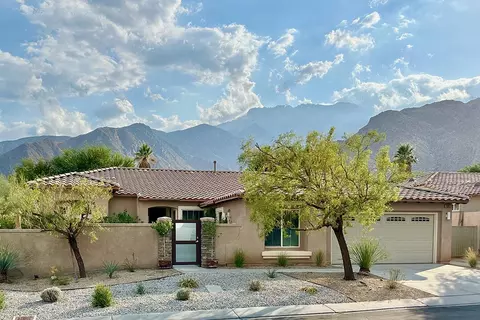 1247 Oro Rdg, Palm Springs, CA 92262