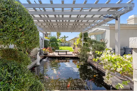 6 Voltaire Ct, Rancho Mirage, CA 92270