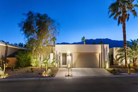 909 Bernardi Ln, Palm Springs, CA 92262