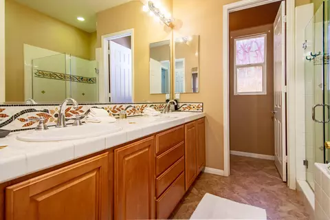 Bath - 43597 Spiaggia Pl, Indio, CA 92203 photo 1 of 4