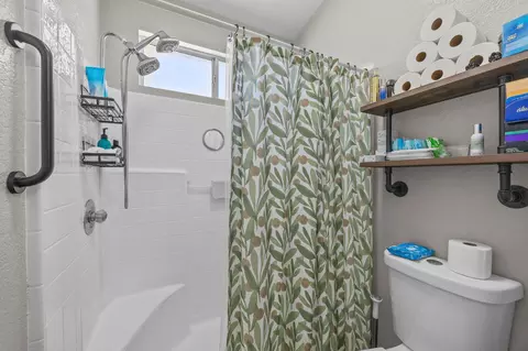 Bath - 26831 Eagle Run St, Corona, CA 92883 photo 4 of 4