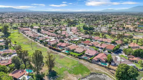 View/Area - 82210 Vandenberg Dr, Indio, CA 92201 photo 5 of 7