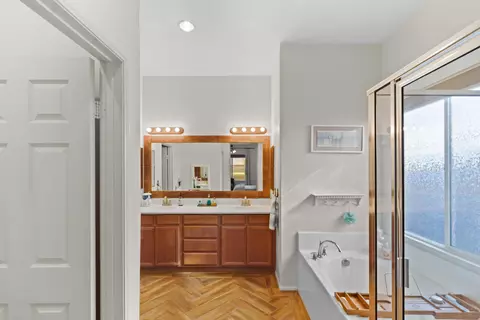Bath - 82607 Castleton Dr, Indio, CA 92203 photo 4 of 5