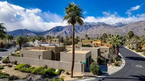 3013 Candlelight Ln, Palm Springs, CA 92264