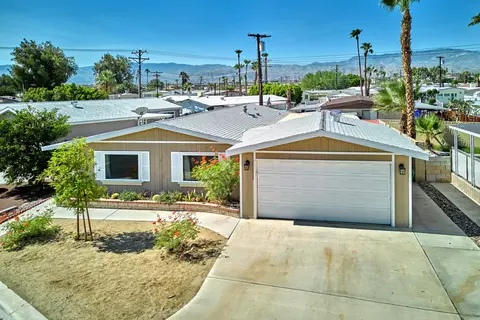 32875 St Andrews Dr, Thousand Palms, CA 92276