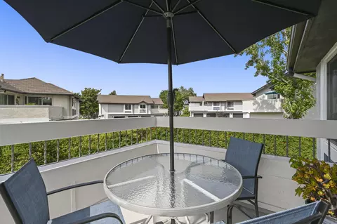 870 Ginger Ave, Carlsbad, CA 92011 photo 4