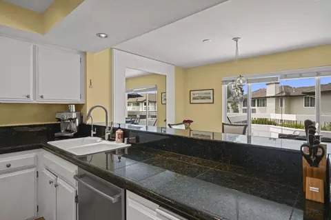 870 Ginger Ave, Carlsbad, CA 92011 photo 16